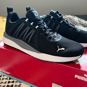Puma Pacer sneakers
